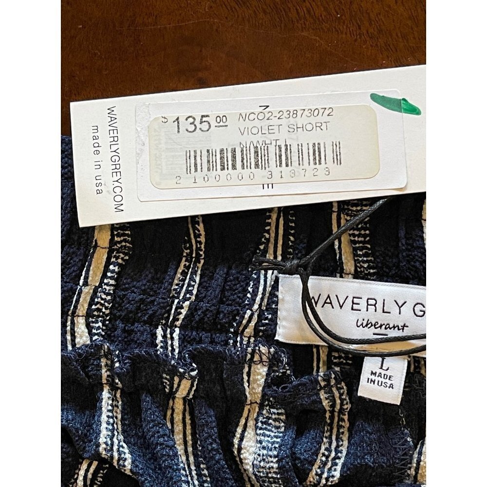 Waverly Grey Violet Shorts Women Large Blue White Striped Elastic Waist NWT - Picture 9 of 10